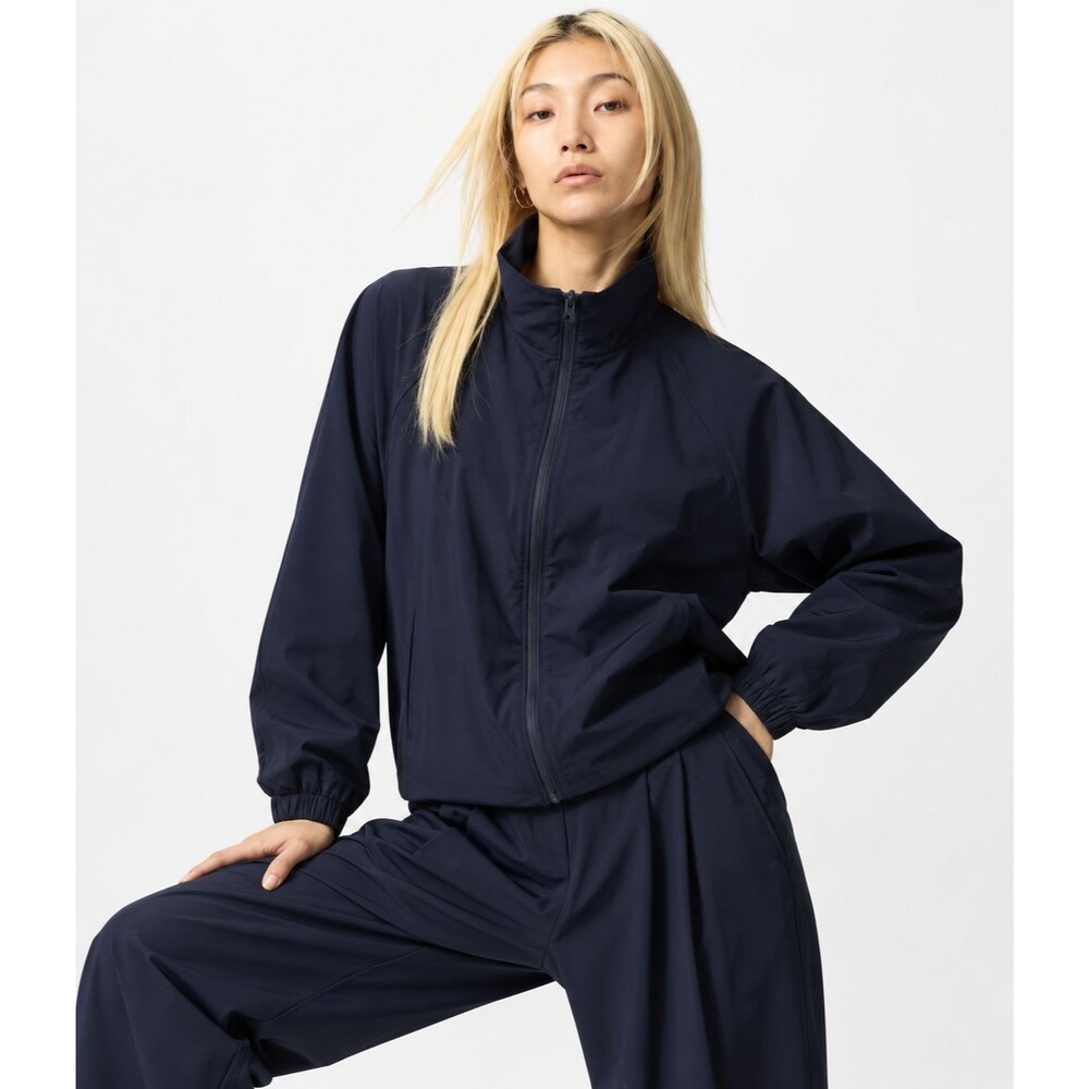 Uniqlo Ultra Stretch Active Zip Jacket Womens XS Navy UV Dry Performance 476111